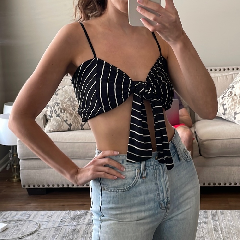 Tie Mini Top